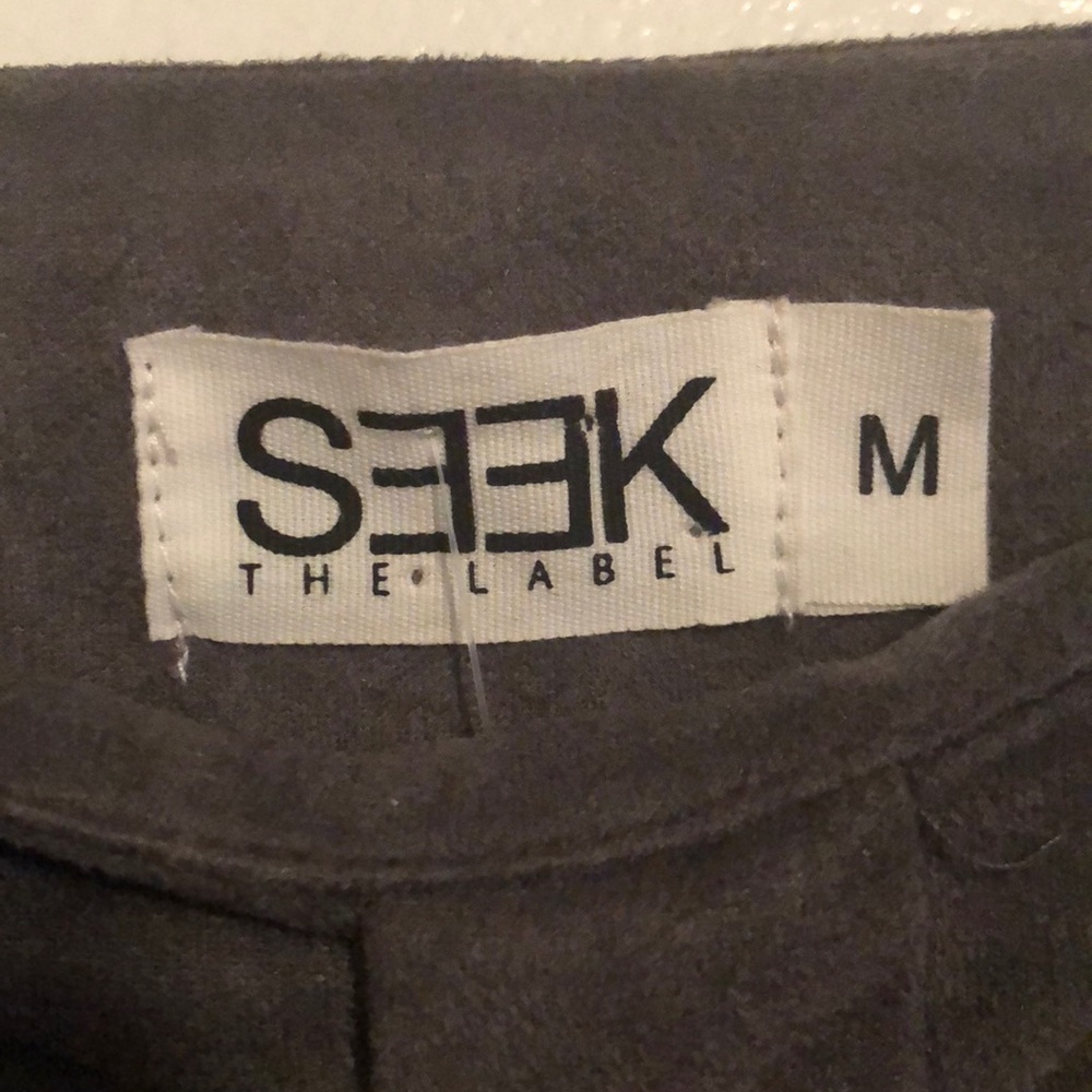 SEEK micro suede gray mini skirt - Picture 5 of 5